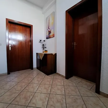 Gjorgji Apartments 68A Охрид Екстериор снимка