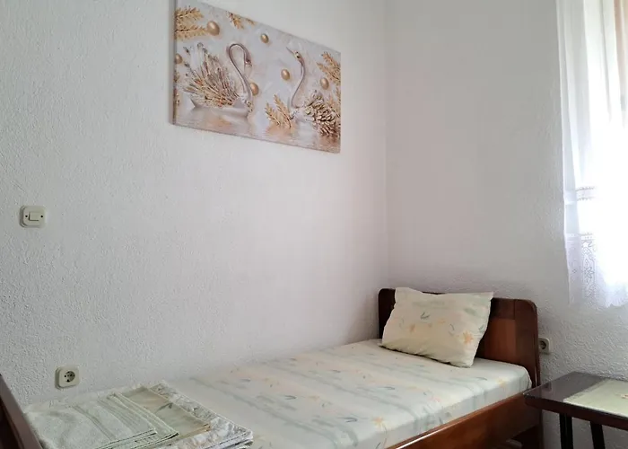 Gjorgji Apartments 68A